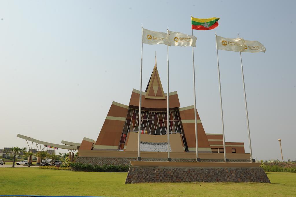The Myat Mingalar Hotel Naypyidaw Exterior photo